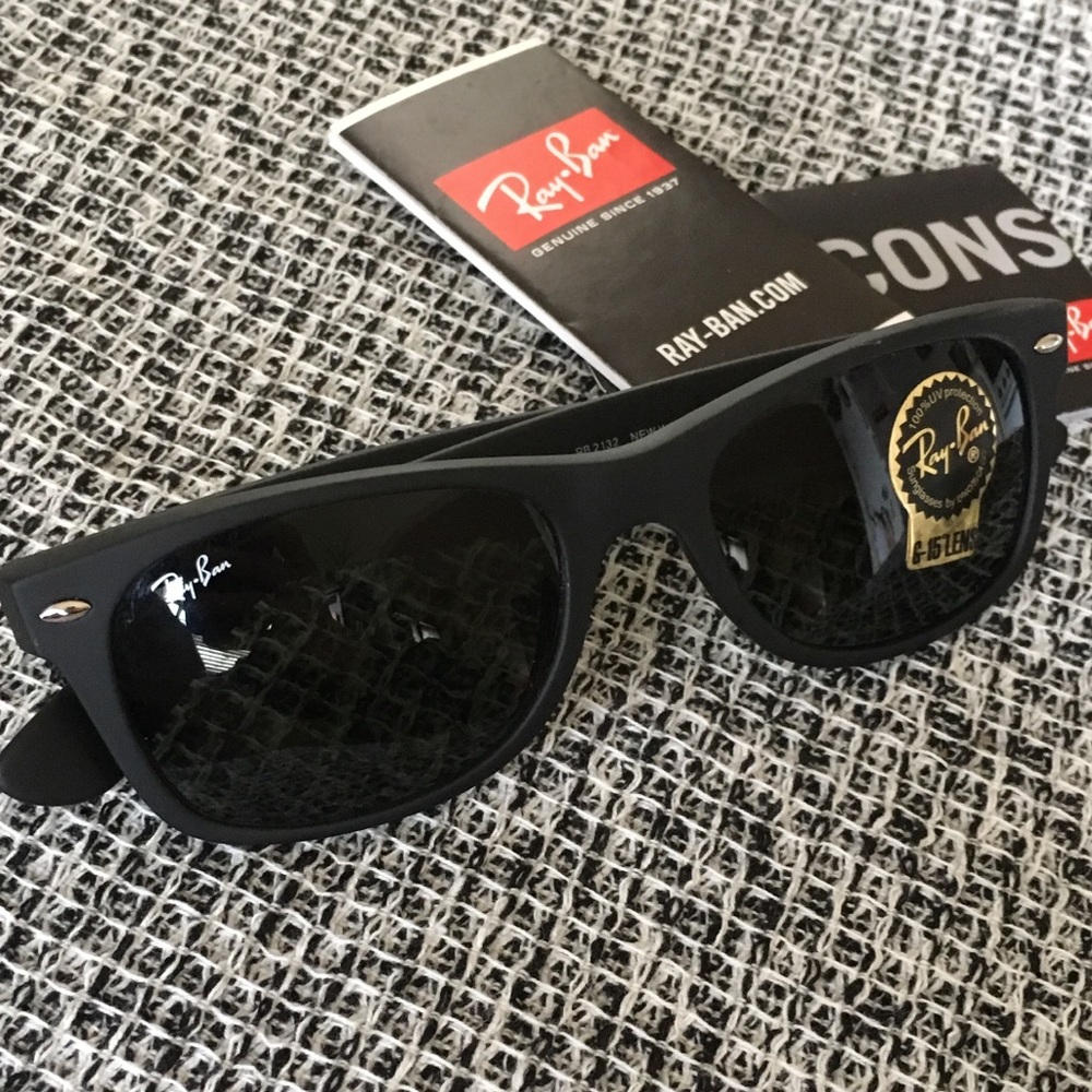 Brand New Ray-Ban New Wayfarer NWT